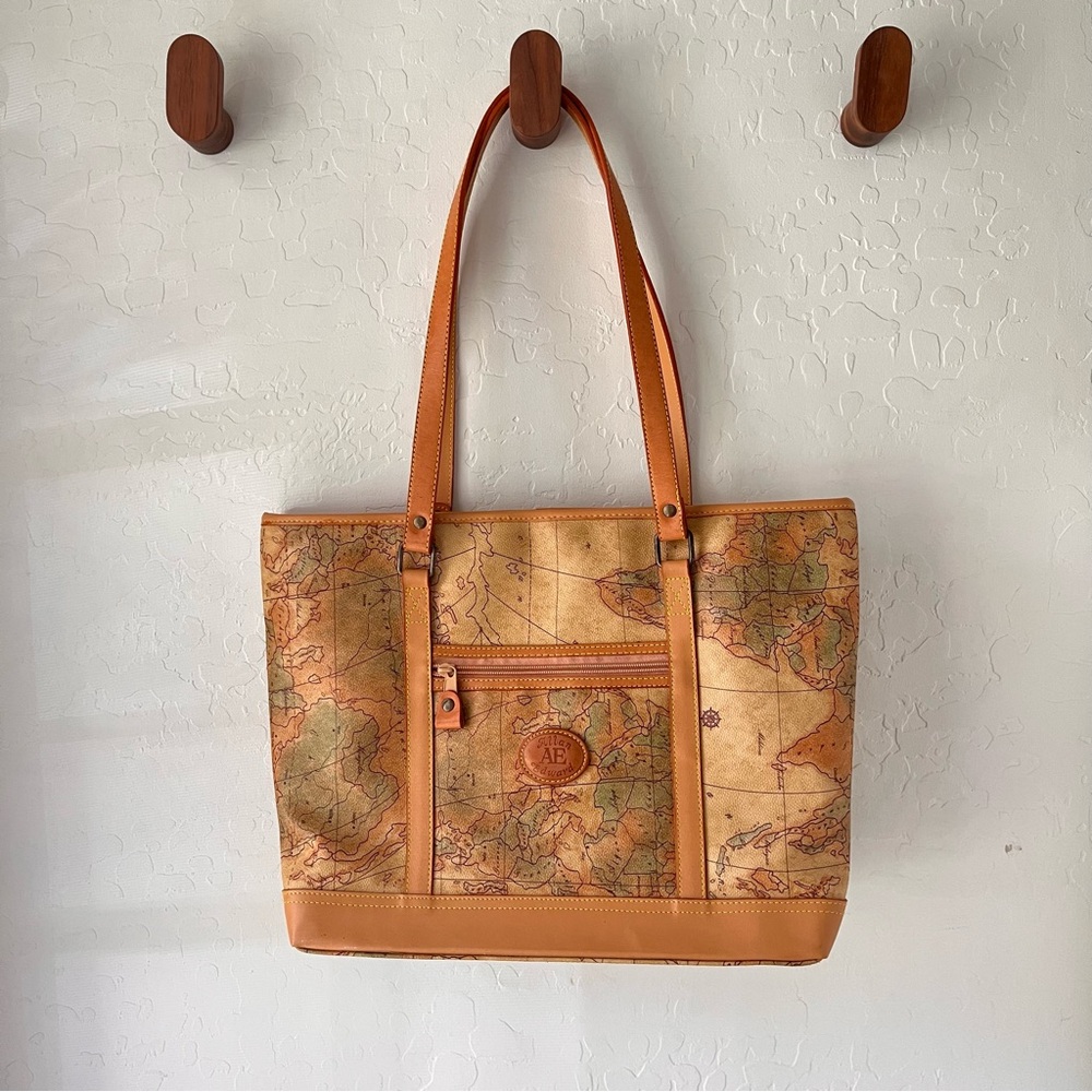 Allan Edward World Map Bag — Vintage EUC